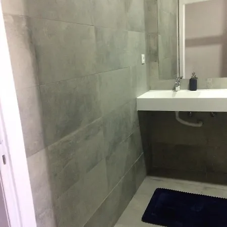 Hostel Lis Europa Alcantara *